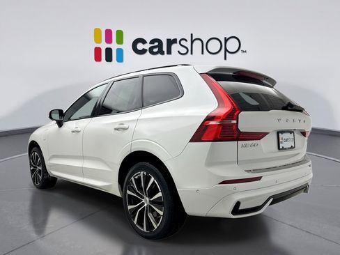Used 2023 Volvo XC60 T8 Ultimate w/ Climate Package image 3