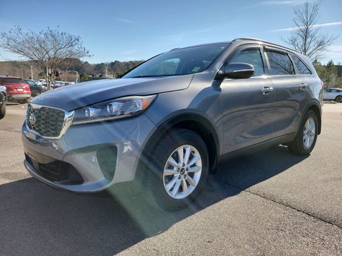 Used 2020 Kia Sorento LX w/ LX I4 Convenience Package image 17