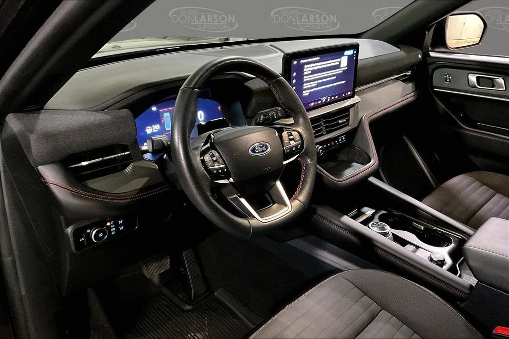 Certified 2025 Ford Explorer ST-Line AWD/4WD image 20