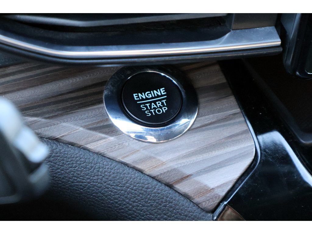 Used 2022 Ford Explorer Limited w/ Equipment Group 301A RWD image 8