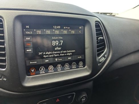 Used 2019 Jeep Compass Trailhawk w/ Cold Weather Group image 13