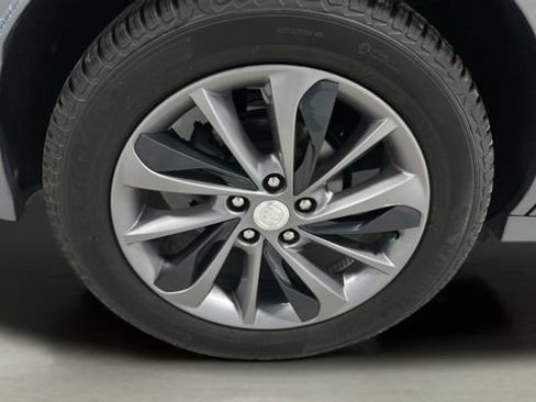 Used 2022 Buick Encore GX Essence w/ Advanced Technology Package FWD image 38