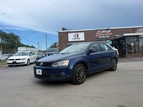 Used 2012 Volkswagen Jetta SE FWD image 1