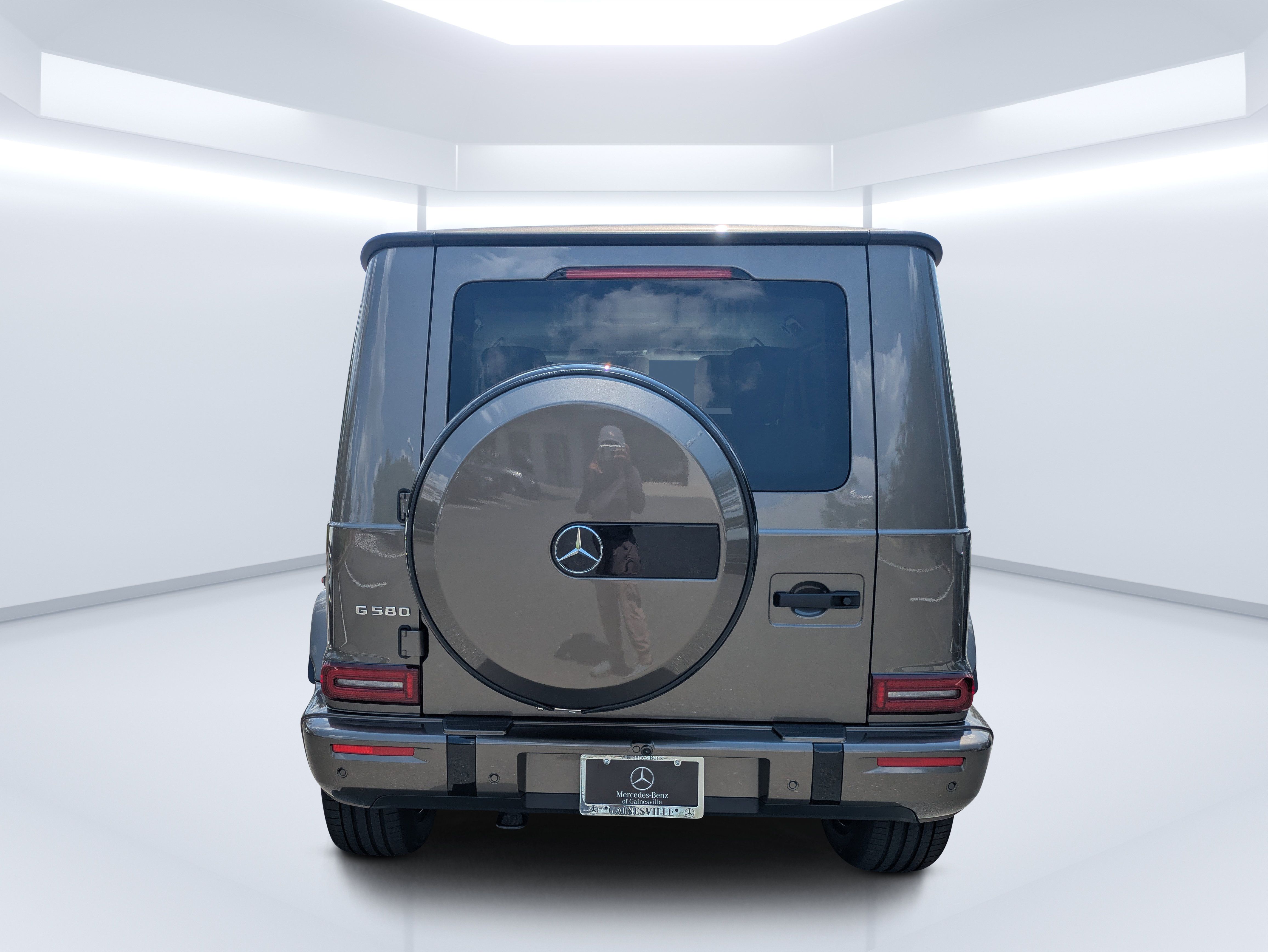 New 2027 Mercedes-Benz G 580 e image 4
