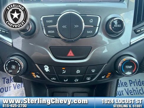 Used 2016 Chevrolet Cruze LT w/ Sun And Sound Package FWD image 9