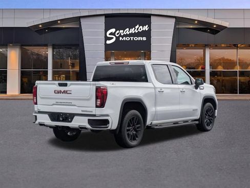 Used 2022 GMC Sierra 1500 Elevation w/ X31 Off-Road Package AWD/4WD image 5