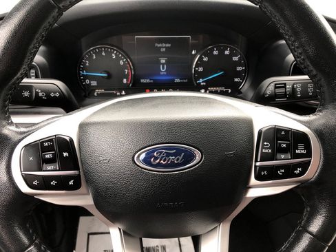 Used 2023 Ford Explorer XLT w/ Equipment Group 202A AWD/4WD image 37