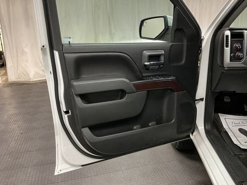 Used 2016 GMC Sierra 1500 SLE w/ SLE Value Package AWD/4WD image 18