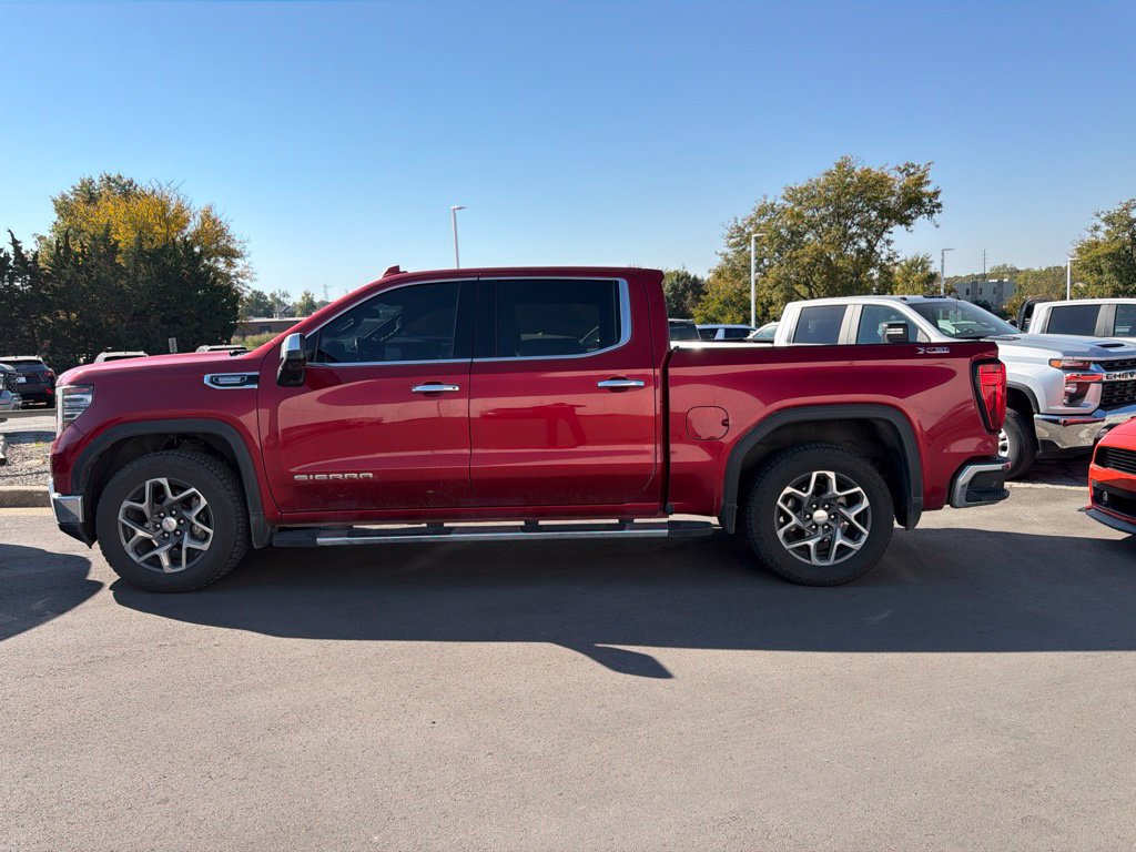 Used 2023 GMC Sierra 1500 SLT w/ SLT Premium Plus Package AWD/4WD image 5