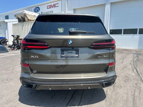 Used 2024 BMW X5 xDrive40i w/ M Sport Package AWD/4WD image 4