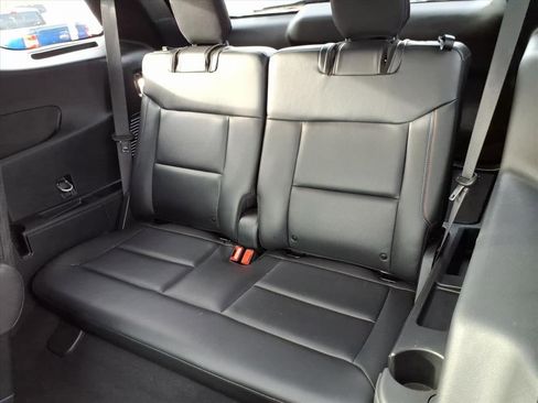 Used 2023 Ford Explorer ST w/ Equipment Group 401A image 15