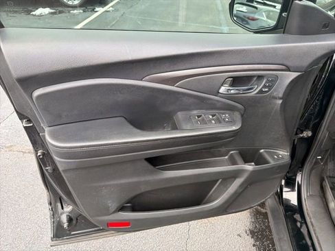 Used 2021 Honda Pilot Special Edition image 13