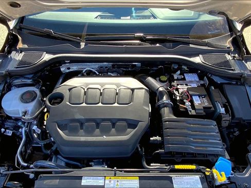 Used 2024 Volkswagen GTI SE image 61