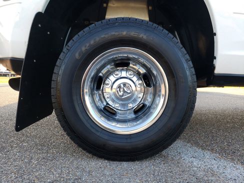 Used 2024 RAM 3500 Big Horn image 9