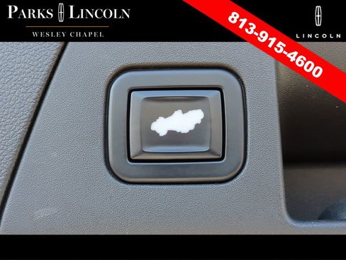 Used 2021 Buick Envision Avenir w/ Technology Package II image 9