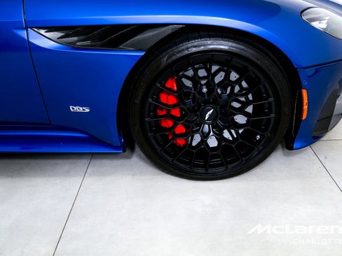 Used 2023 Aston Martin DBS Superleggera Volante image 27