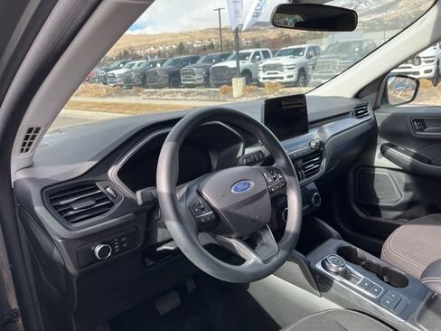 Used 2025 Ford Escape Active image 12