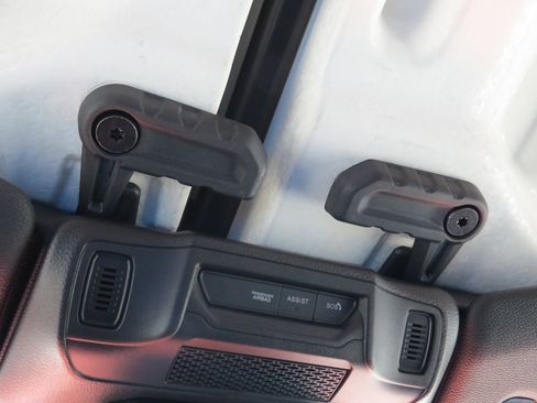 New 2025 Jeep Wrangler Unlimited Rubicon w/ XTREMEE 35" Tire Package image 30