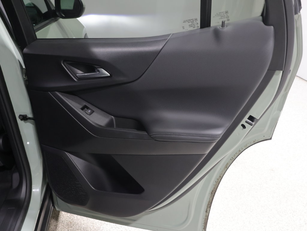 Used 2025 Chevrolet Equinox LT AWD/4WD image 21