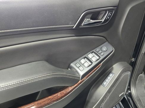 Used 2018 GMC Yukon SLT w/ Premium Edition image 28