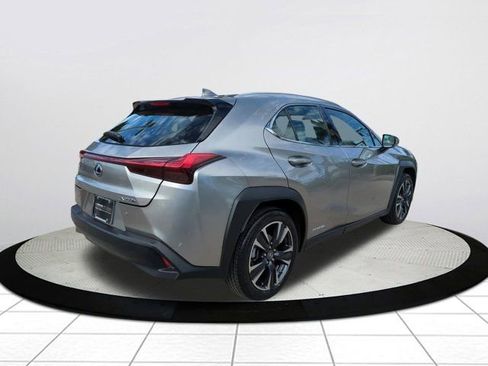 Used 2021 Lexus UX 250h 250h Base w/ Premium Package image 4
