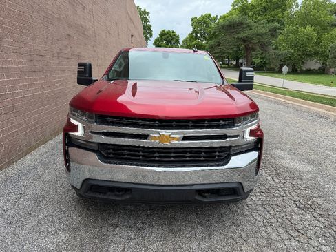 Used 2021 Chevrolet Silverado 1500 LT w/ Z71 Off-Road Package AWD/4WD image 2