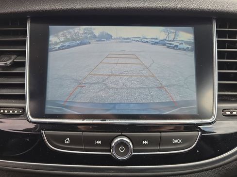 Certified 2021 Buick Encore Preferred AWD/4WD image 24