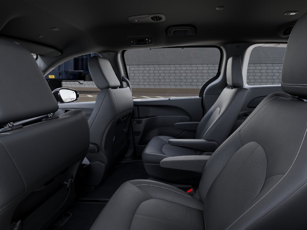 New 2026 Chrysler Voyager LX FWD image 23