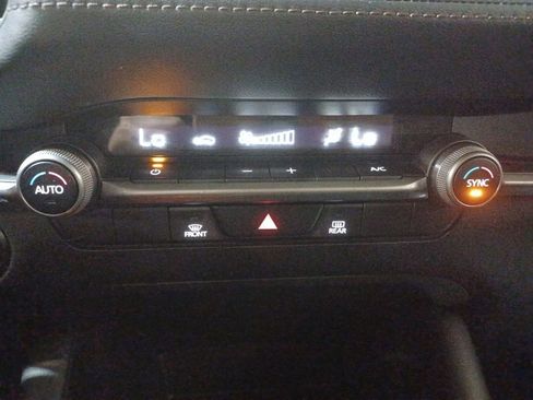 Used 2023 MAZDA MAZDA3 s image 16