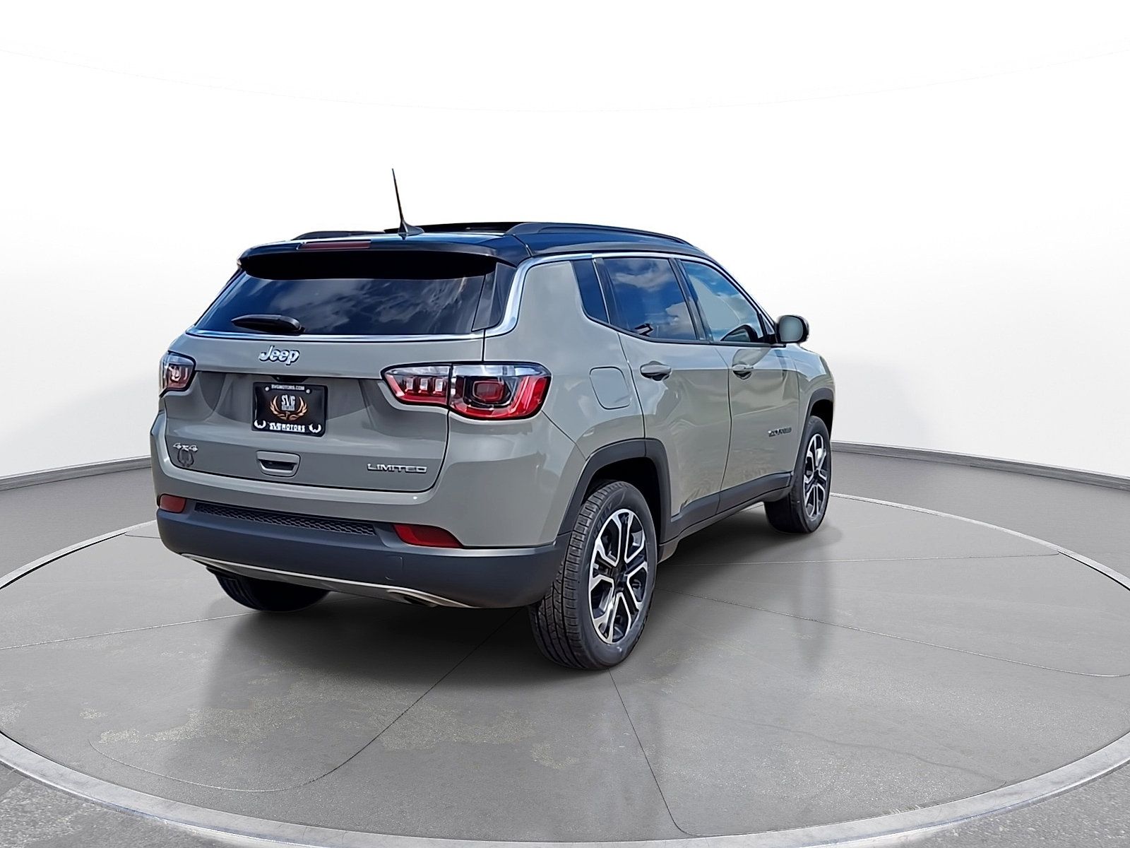 Used 2023 Jeep Compass Limited w/ Sun and Sound Group AWD/4WD image 7