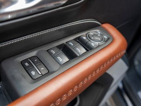 Used 2023 GMC Yukon Denali Ultimate image 52