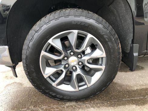 Used 2026 Chevrolet Silverado 1500 LT AWD/4WD image 4