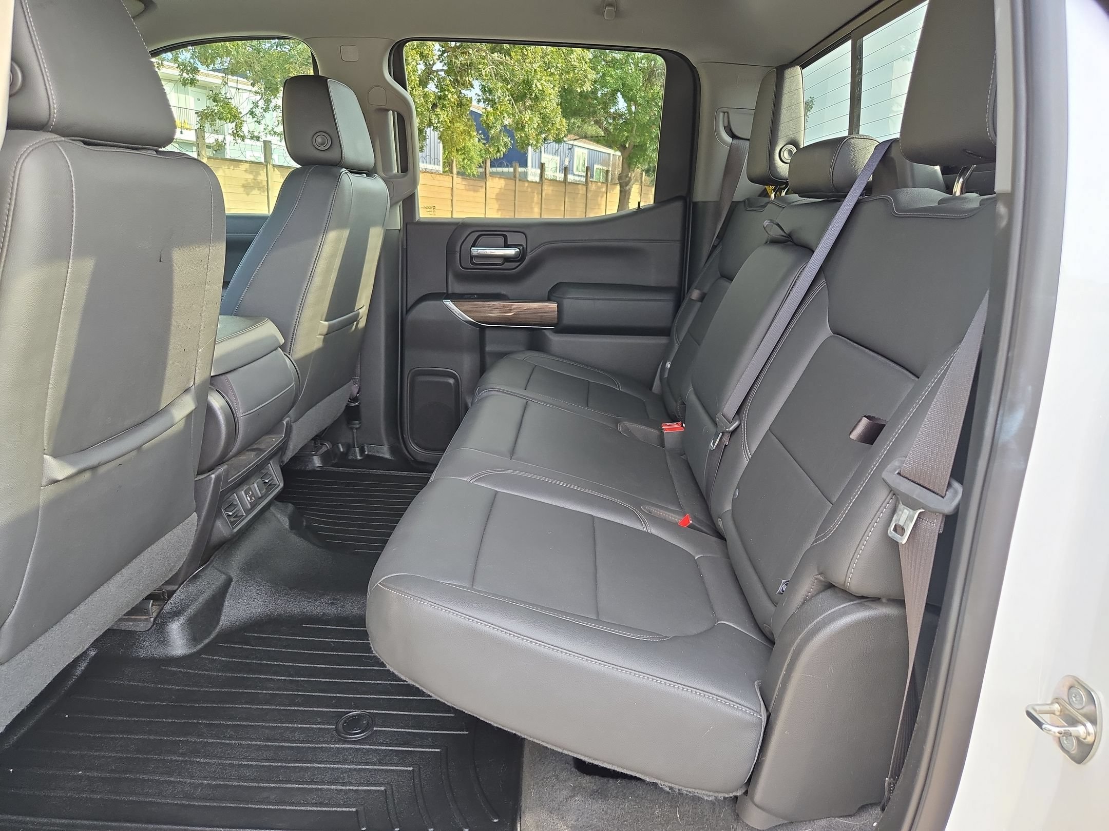 Used 2019 Chevrolet Silverado 1500 LT w/ Texas Edition AWD/4WD image 14