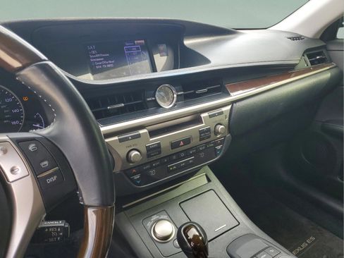 Used 2013 Lexus ES 350 w/ Premium Pkg image 23