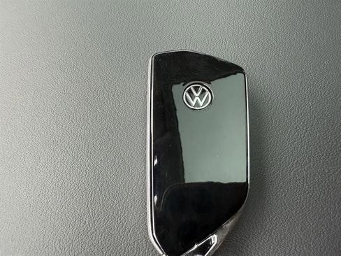 New 2025 Volkswagen Atlas SEL image 33