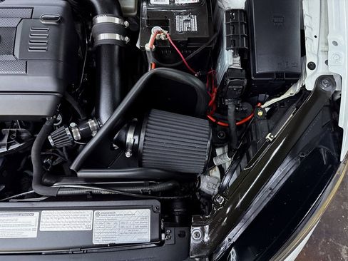 Used 2016 Volkswagen Golf R DCC & Navigation 4Motion image 32