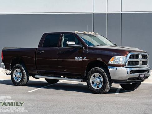 Used 2015 RAM 2500 Tradesman w/ Chrome Appearance Group image 12