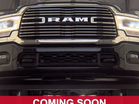Used 2024 RAM 3500 Laramie AWD/4WD image 2