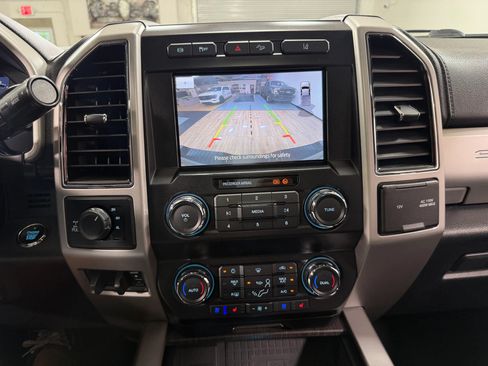 Used 2020 Ford F250 Lariat w/ Lariat Ultimate Package AWD/4WD image 22