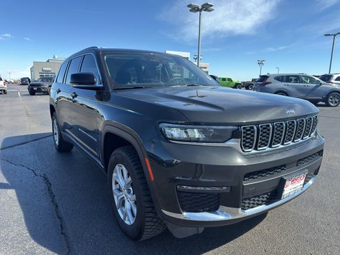 Certified 2023 Jeep Grand Cherokee L Limited w/ Trailer Tow Group (B) image 3