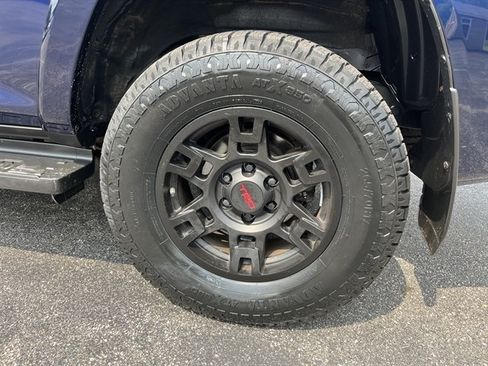 Used 2021 Toyota 4Runner TRD Off-Road Premium w/ Moonroof Package AWD/4WD image 12