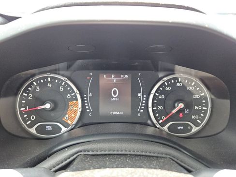 Used 2023 Jeep Renegade Latitude AWD/4WD image 23