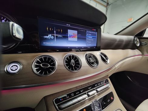 Used 2018 Mercedes-Benz E 400 4MATIC Coupe image 30