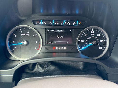 Used 2020 Ford Expedition Max XLT image 26