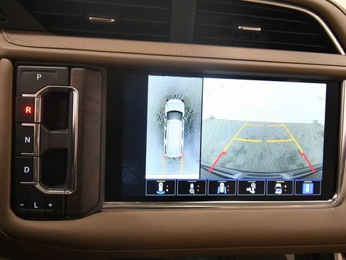 Used 2024 GMC Yukon XL Denali image 25