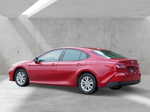 Used 2025 Toyota Camry LE FWD image 4
