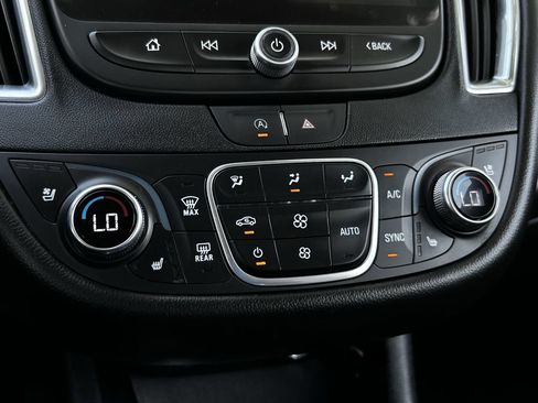 Used 2024 Chevrolet Malibu LT FWD image 20