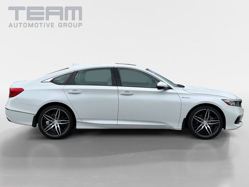 Used 2022 Honda Accord Touring image 8