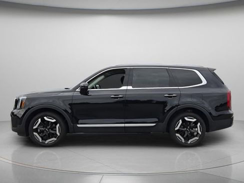 Used 2023 Kia Telluride S w/ S Sunroof Package AWD/4WD image 3