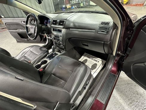 Used 2011 Ford Fusion SEL w/ 302A Rapid Spec Order Code FWD image 40